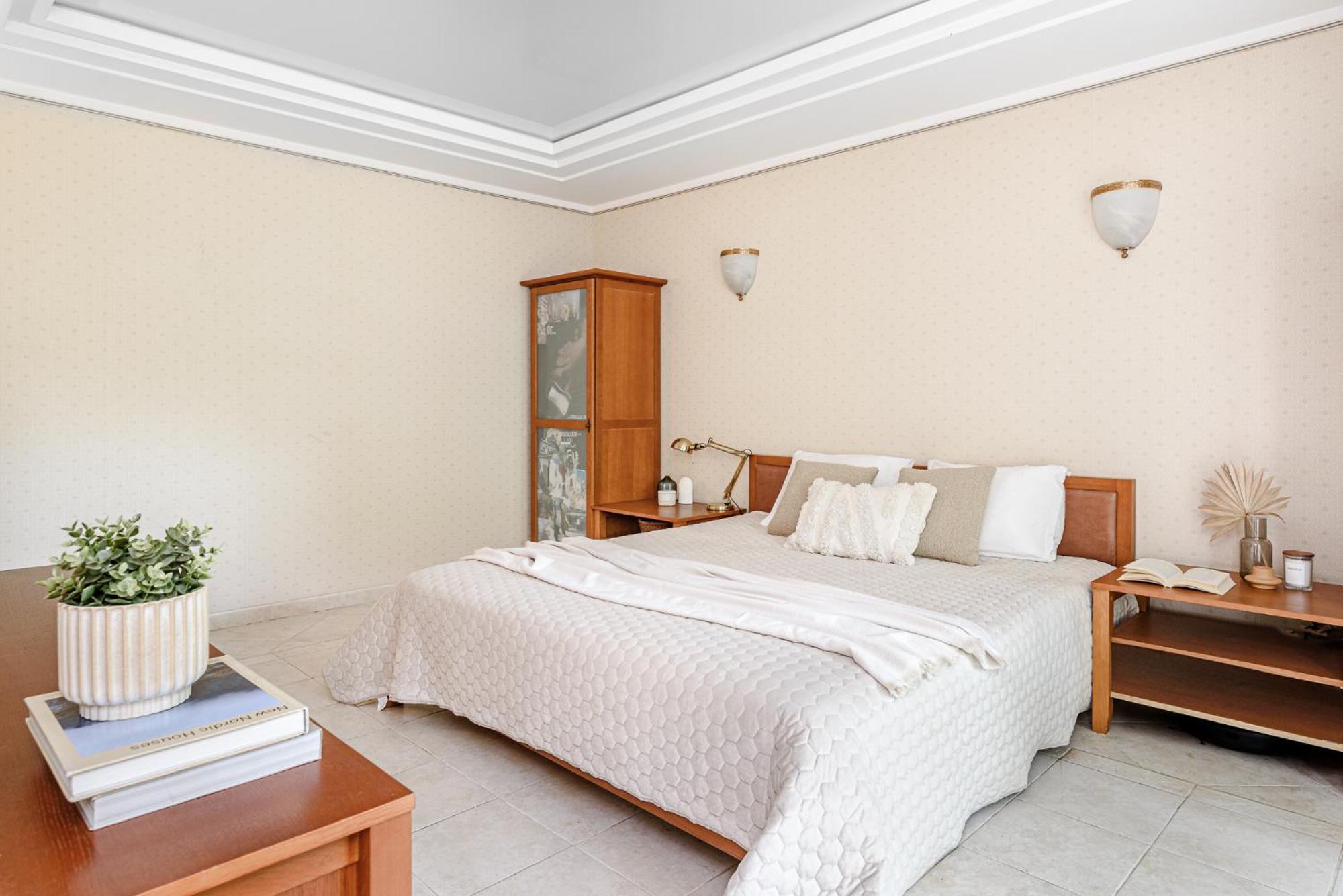 Jacuzzi Apartments X Free Parking X Self Check-In 24X7 By H&H VNO Exteriör bild