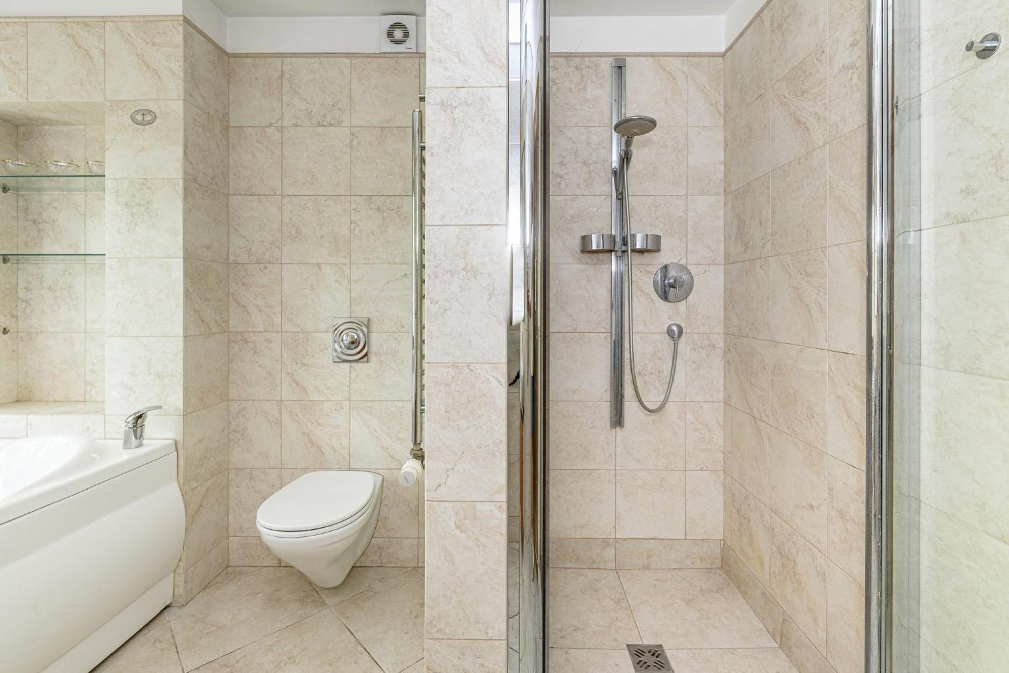 Jacuzzi Apartments X Free Parking X Self Check-In 24X7 By H&H VNO Exteriör bild