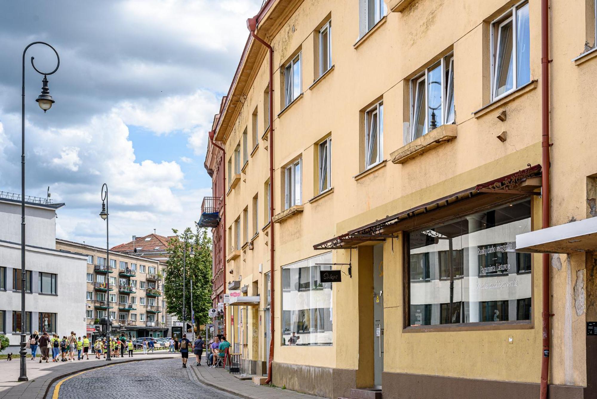Jacuzzi Apartments X Free Parking X Self Check-In 24X7 By H&H VNO Exteriör bild